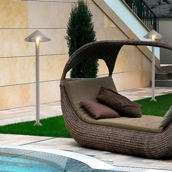 Minimalist Modern Waterproof High Pole Post Light for Landscape Garden Road - Image 4