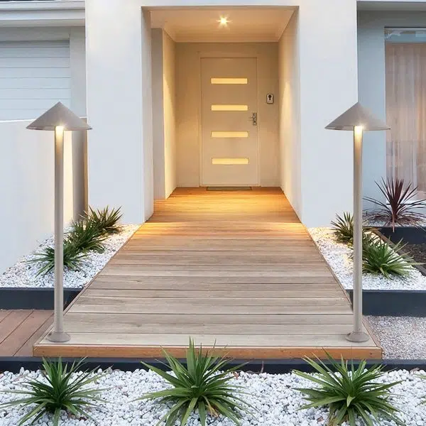 Minimalist Modern Waterproof High Pole Post Light for Landscape Garden Road - Image 2