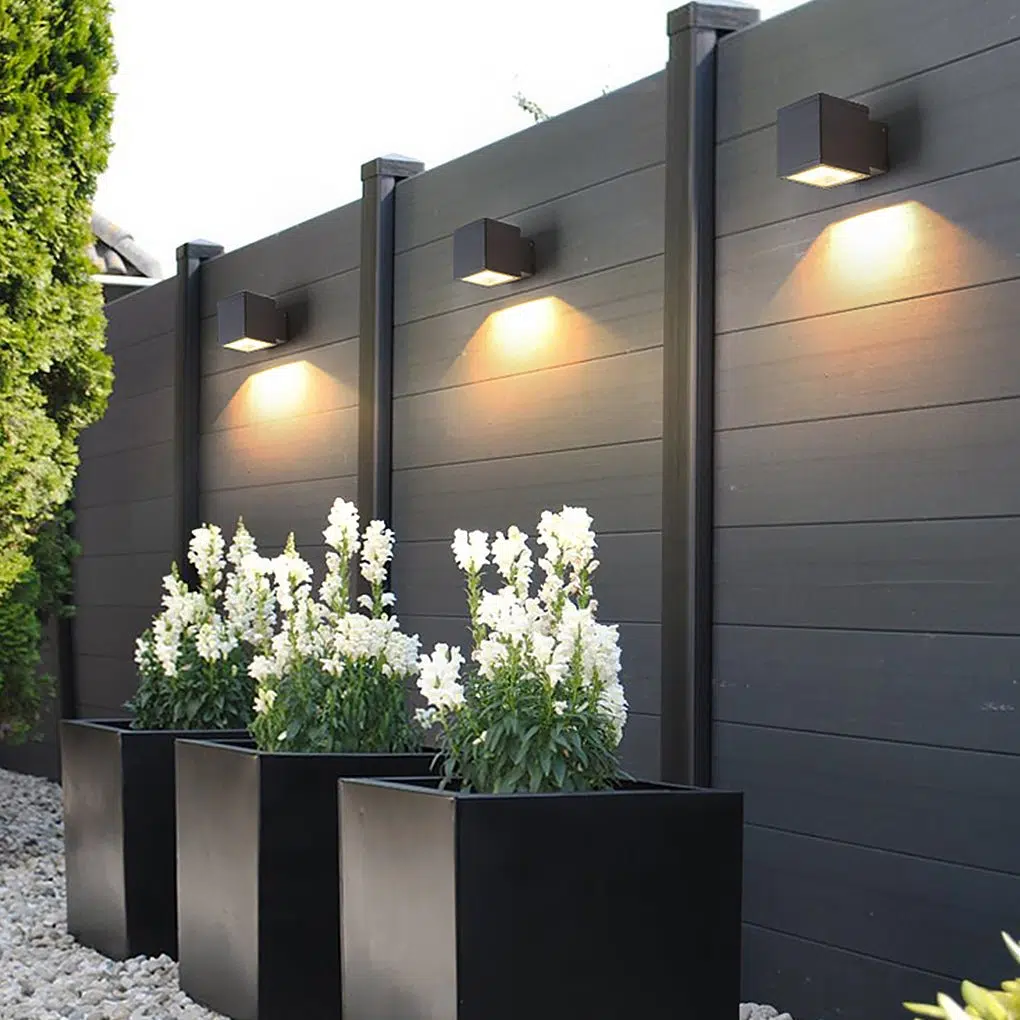 modern-minimalist-outdoor-led-waterproof-exterior-wall-light-for-courtyard-fence-899962.jpg Modern Minimalist Outdoor LED Waterproof Exterior Wall Light for Courtyard Fence - Image 1