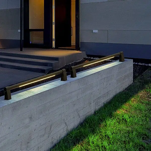 Personality Creative Outdoor Waterproof Aisle Guardrail Light LED Fence Light - Image 2