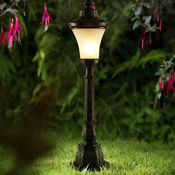 Retro Outdoor High Pole Landscape Decorative Lighting Post Lights for Garden Park - Image 2