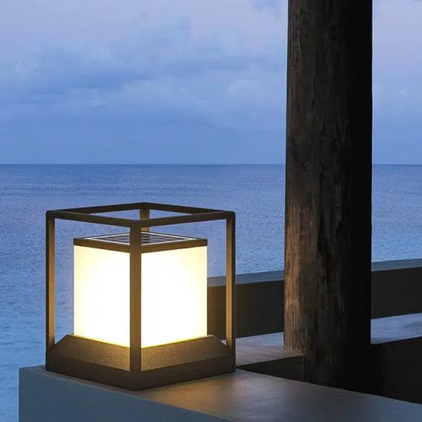 Solar Outdoor Courtyard Fence Post Light Waterproof LED Landscape Lighting - Image 2