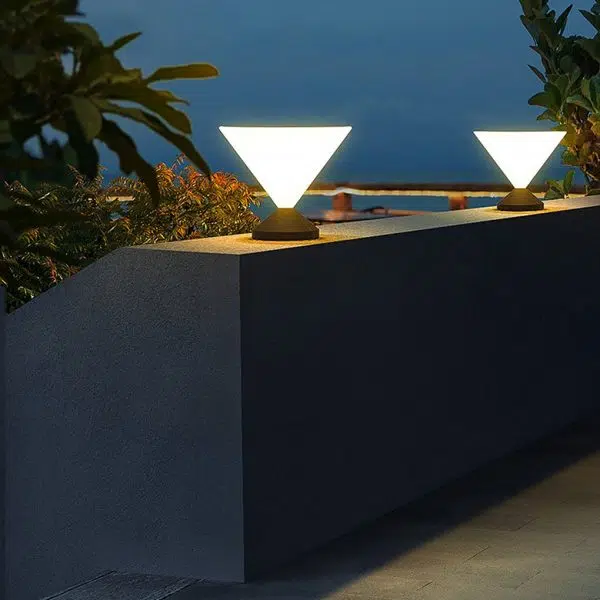 Solar Outdoor Waterproof Post Lights for Courtyard Landscape Decorative Lighting - Image 3