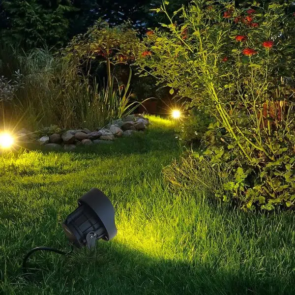 Decorative Ground Spotlight for Outdoor Tree Landscape Lighting - Image 9