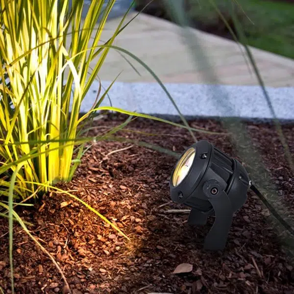 Decorative Ground Spotlight for Outdoor Tree Landscape Lighting - Image 8