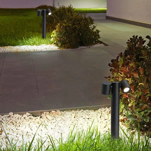 Flexi-Glow Dual-Head Rotatable Outdoor Lawn Light for Modern Landscapes - Image 4