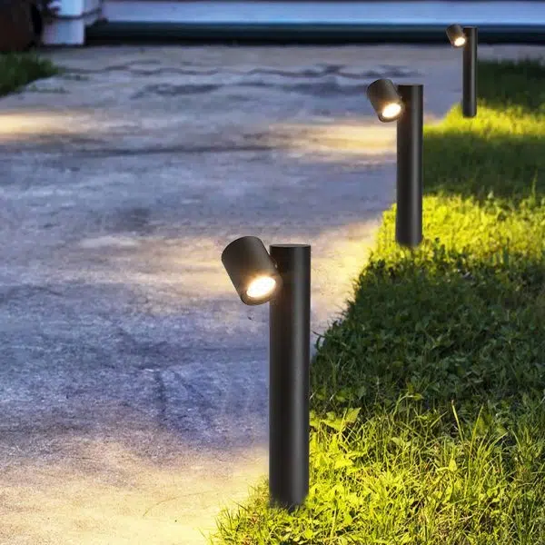 Flexi-Glow Dual-Head Rotatable Outdoor Lawn Light for Modern Landscapes - Image 3